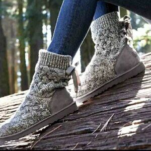 UGG | Isla Sweater Knit Boots Grey Weave Size 8